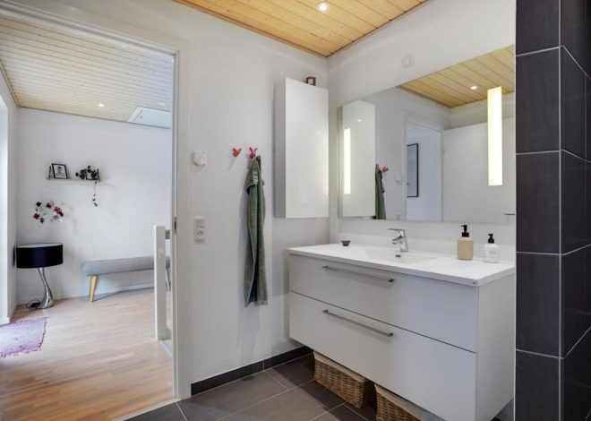 Cicha łazienka bez pogłosu: jak ograniczyć echo płytek i plusk w małym metrażu